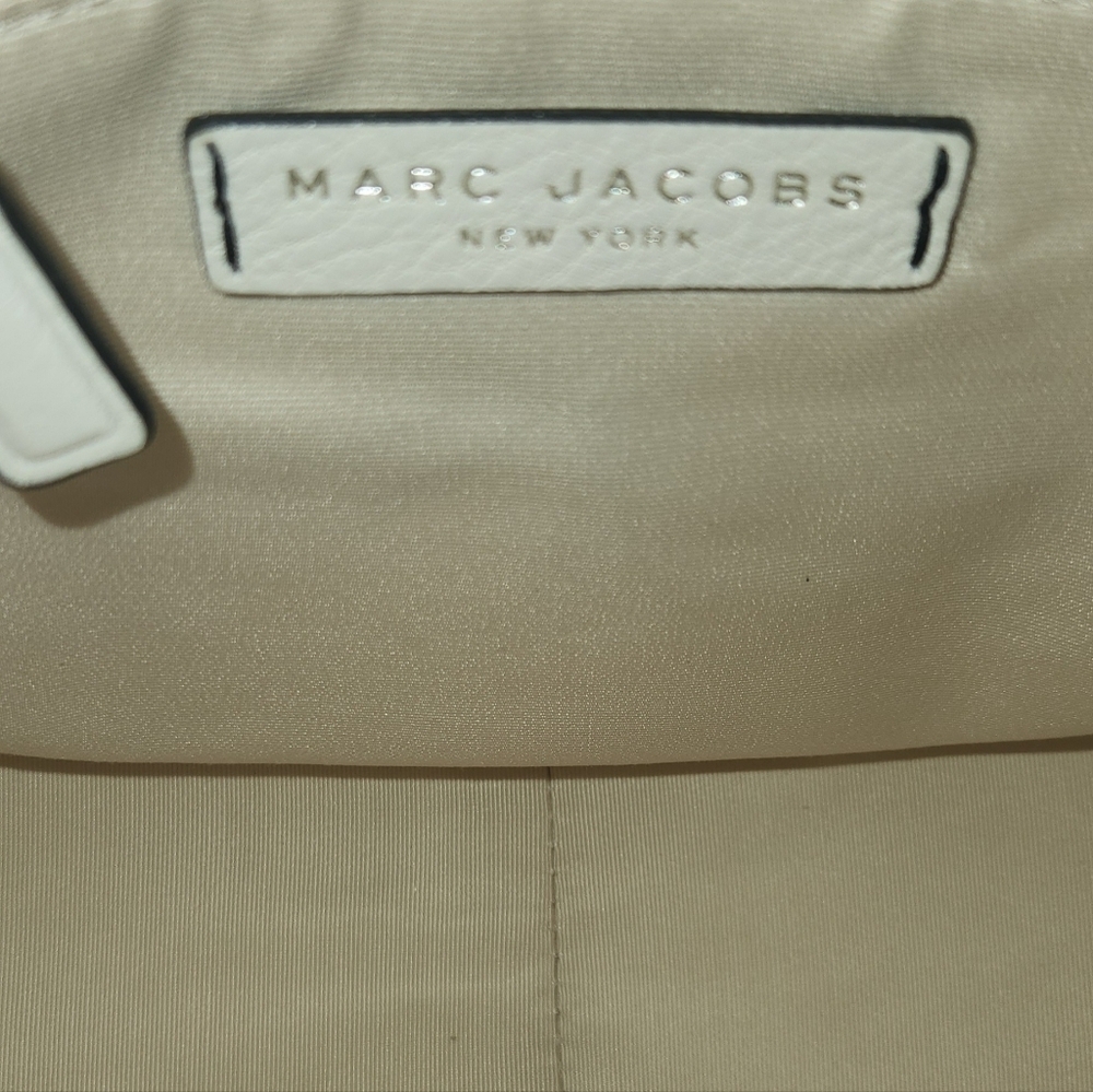 Marc Jocobs Empire city leather messenger bag. - Picture 5 of 8